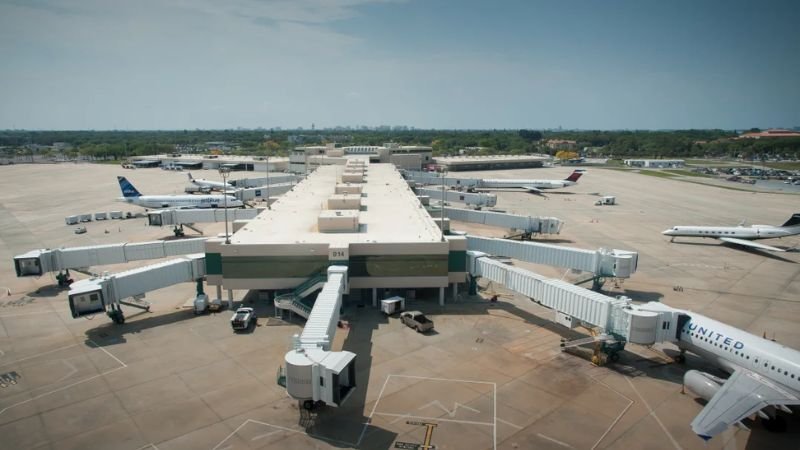 Air Canada Sarasota Airport Office in Florida