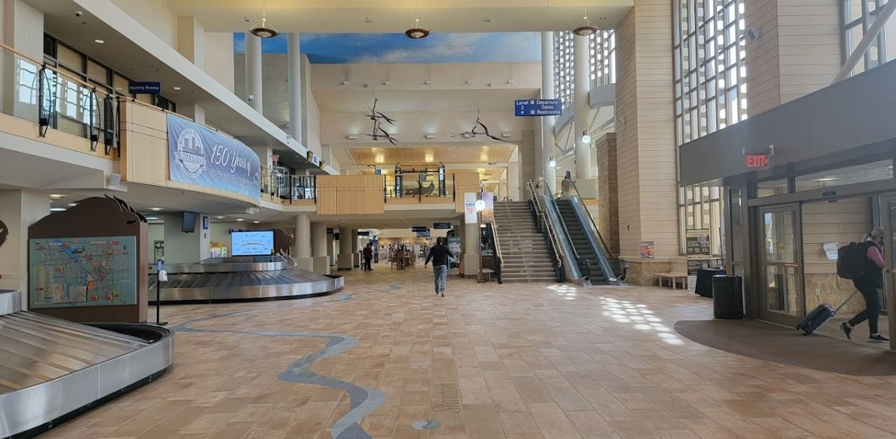 Delta Airlines Bismarck Airport – BIS Terminal