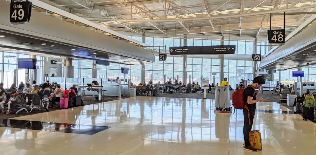 Delta Airlines HOU Terminal