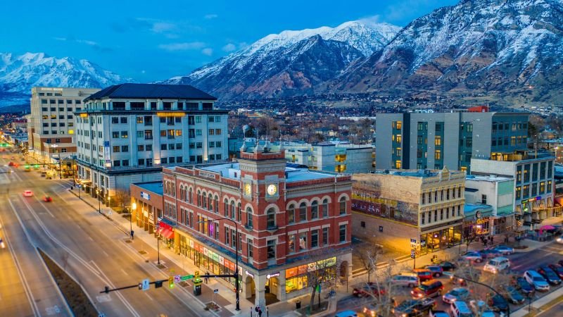 Breeze Airways Provo Airport – PVU Terminal