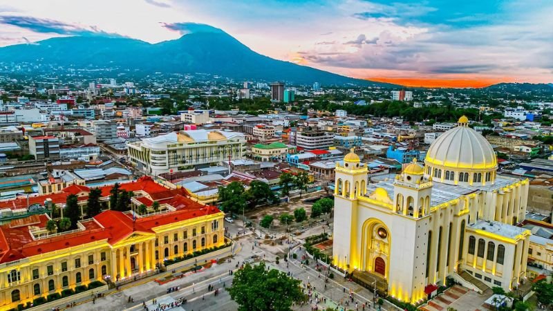 Frontier Airlines El Salvador International Airport – SAL Terminal