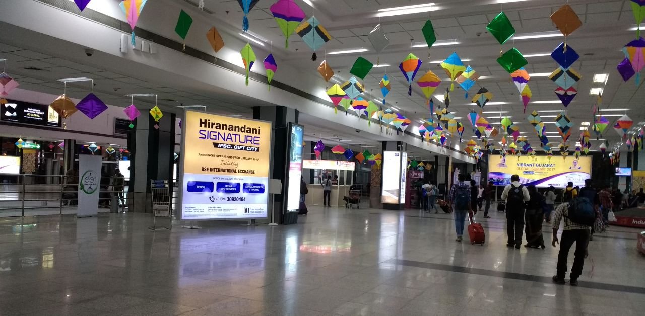 Singapore Airlines Sardar Vallabhbhai Patel International Airport – AMD Terminal