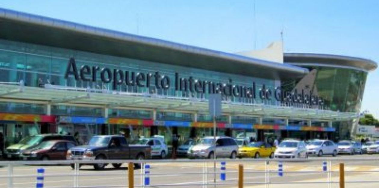 United Airlines Guadalajara Ticket Office in Mexico