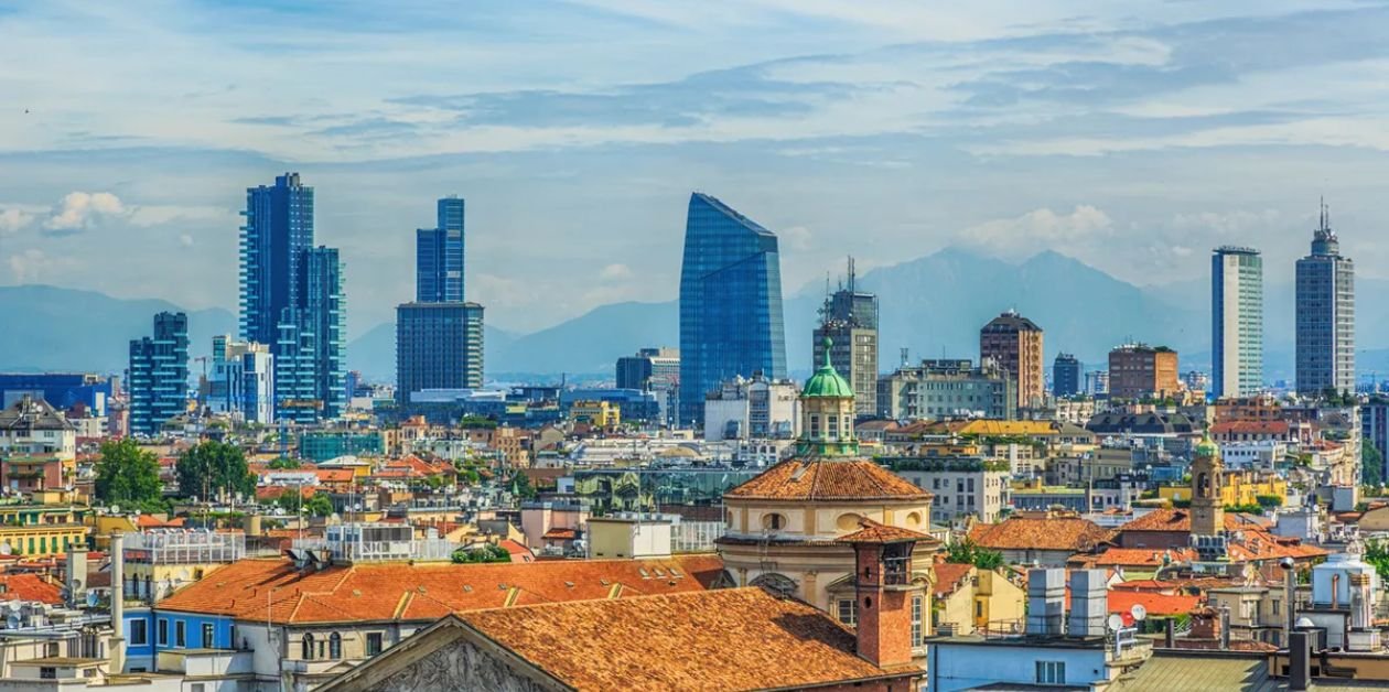 United Airlines Milan Reservation Office in Italy