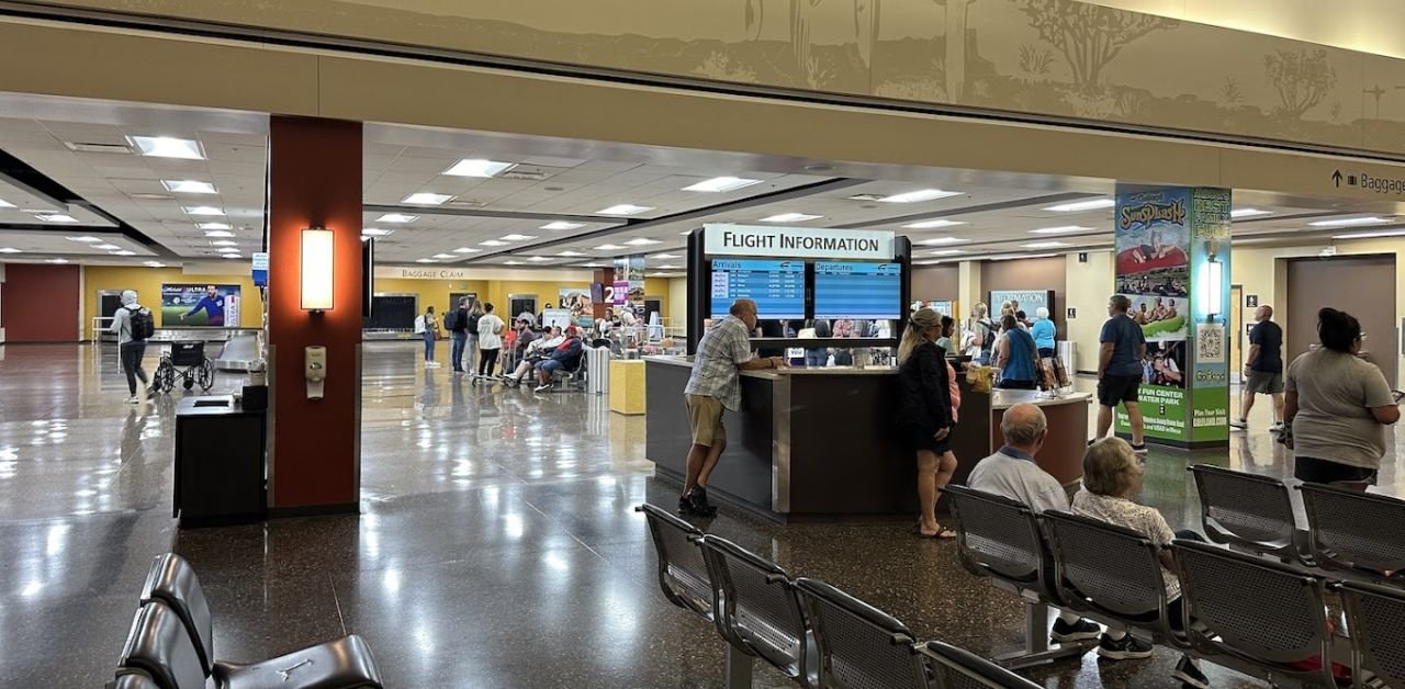 Starlux Airlines Phoenix-Mesa Gateway Airport – AZA Terminal