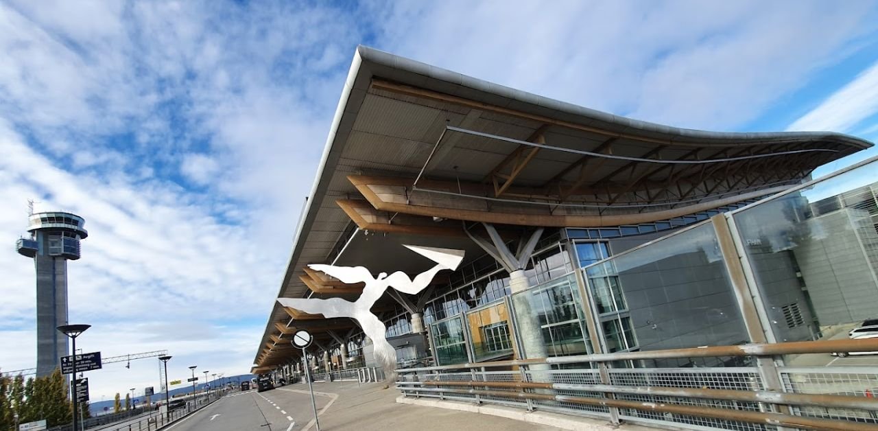 Starlux Airlines Oslo Airport – OSL Terminal