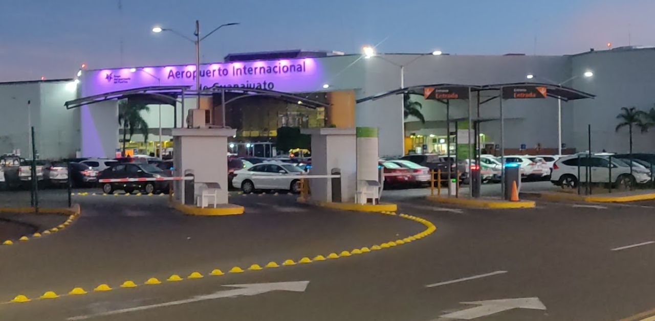 United Airlines Guanajuato Airport – BJX Terminal