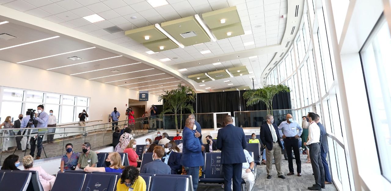 United Airlines Gainesville Regional Airport – GNV Terminal