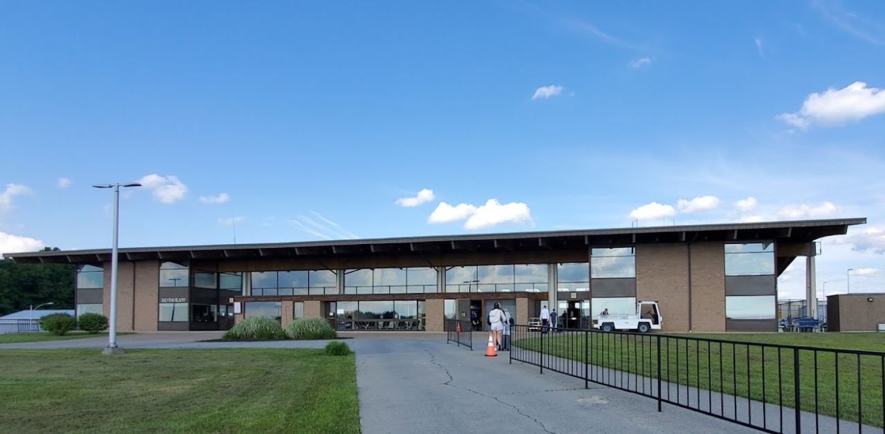 United Airlines Beckley Airport – BKW Terminal