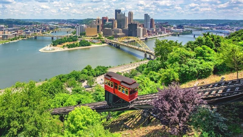 United Airlines Pittsburgh Office in Pennsylvania